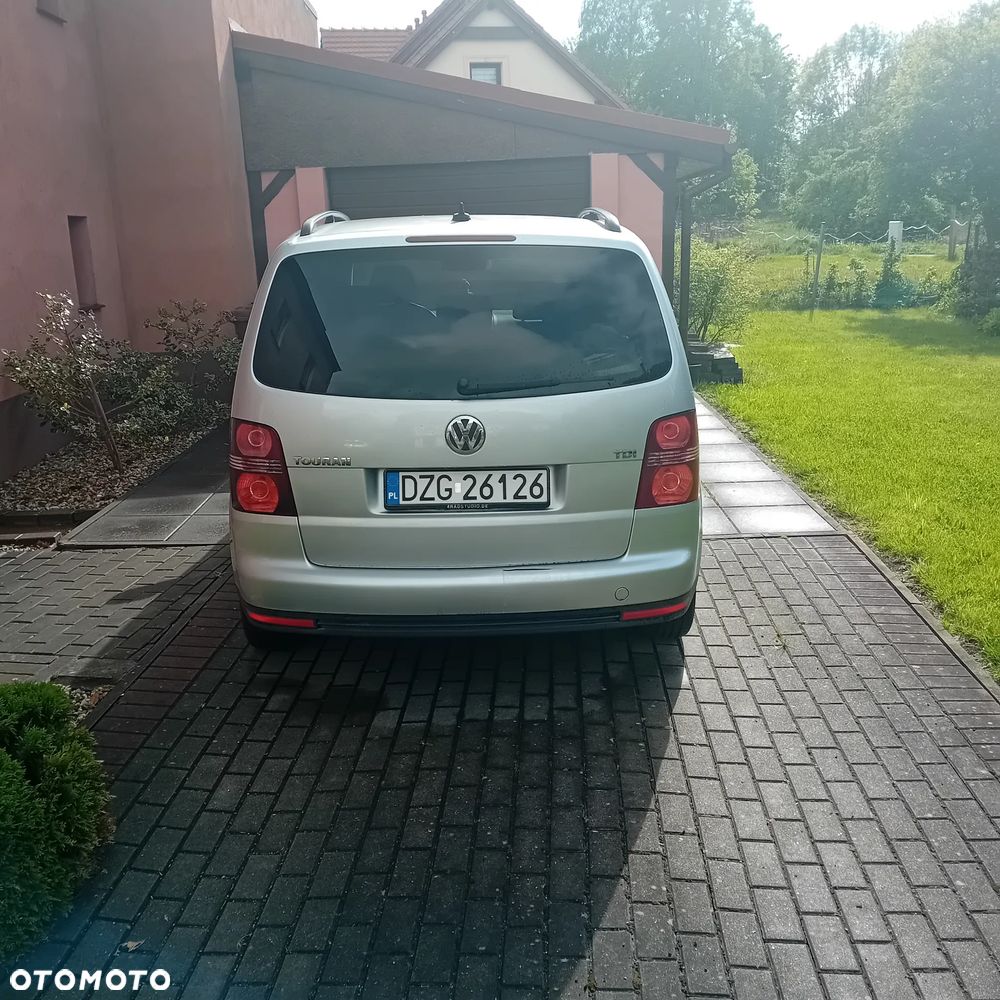 Volkswagen Touran 1.9 TDI DPF DSG Trendline - 5