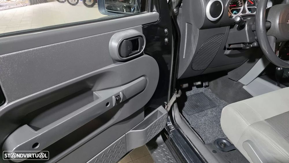 Jeep Wrangler Unlimited 2.8 CRD MTX Rubicon - 31