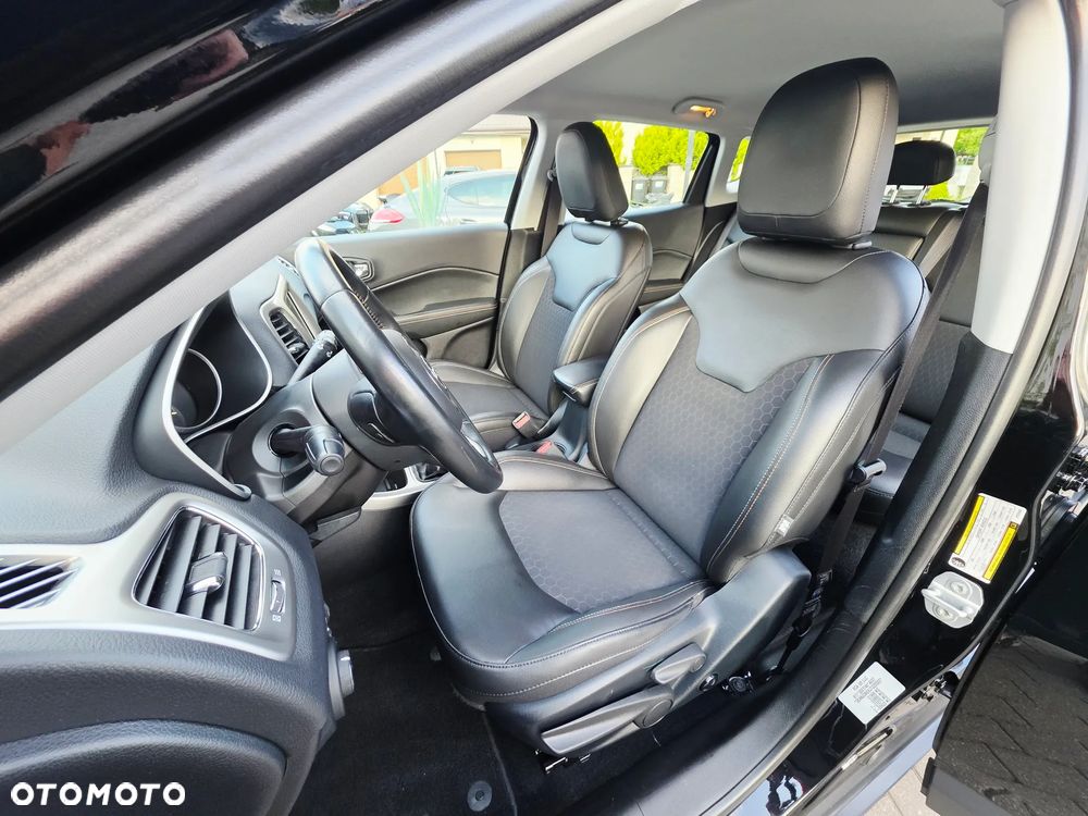 Jeep Compass 1.6 MultiJet Longitude - 38