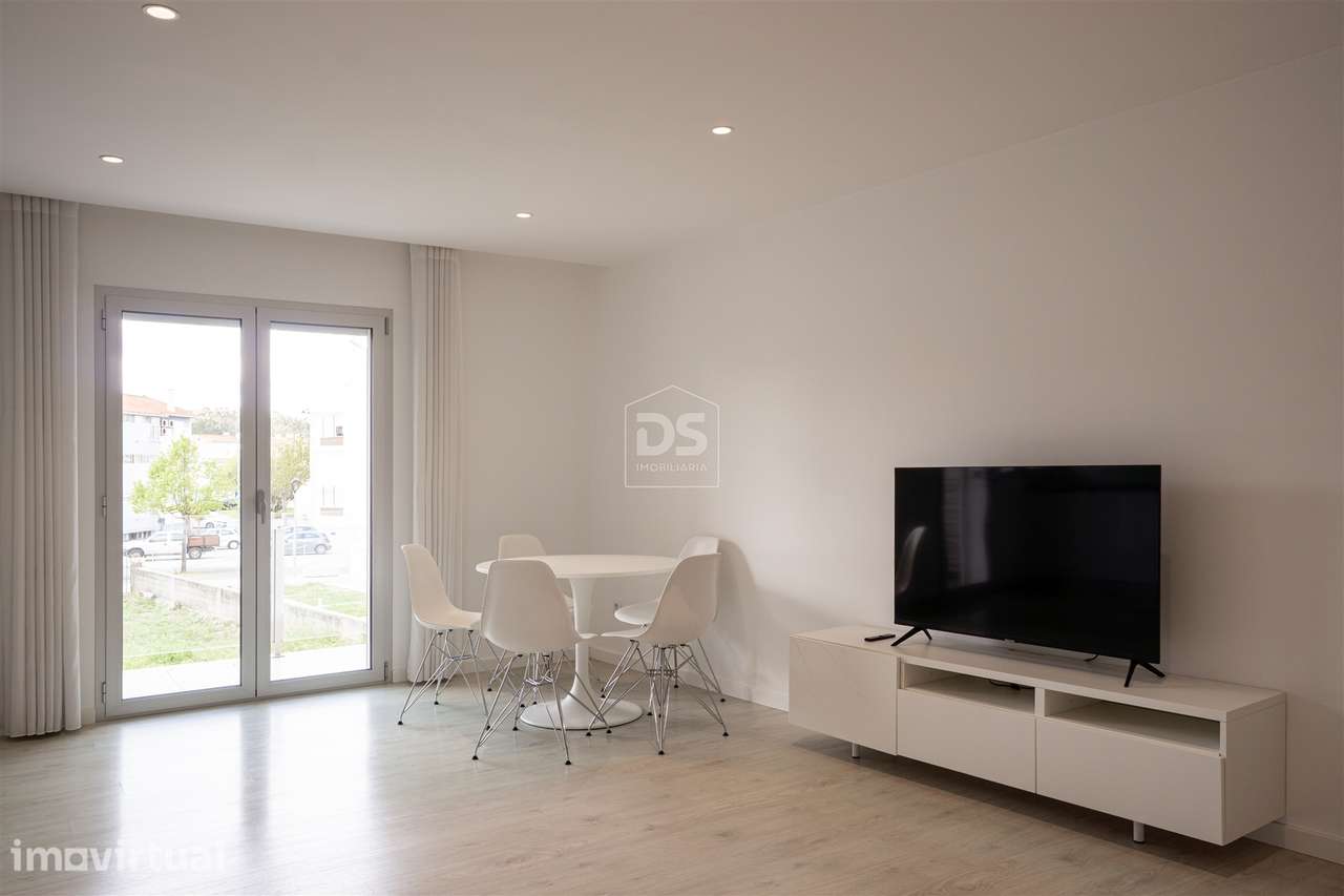 Moderno apartamento T2 no centro da Batalha - Leiria - Grande imagem: 5/31