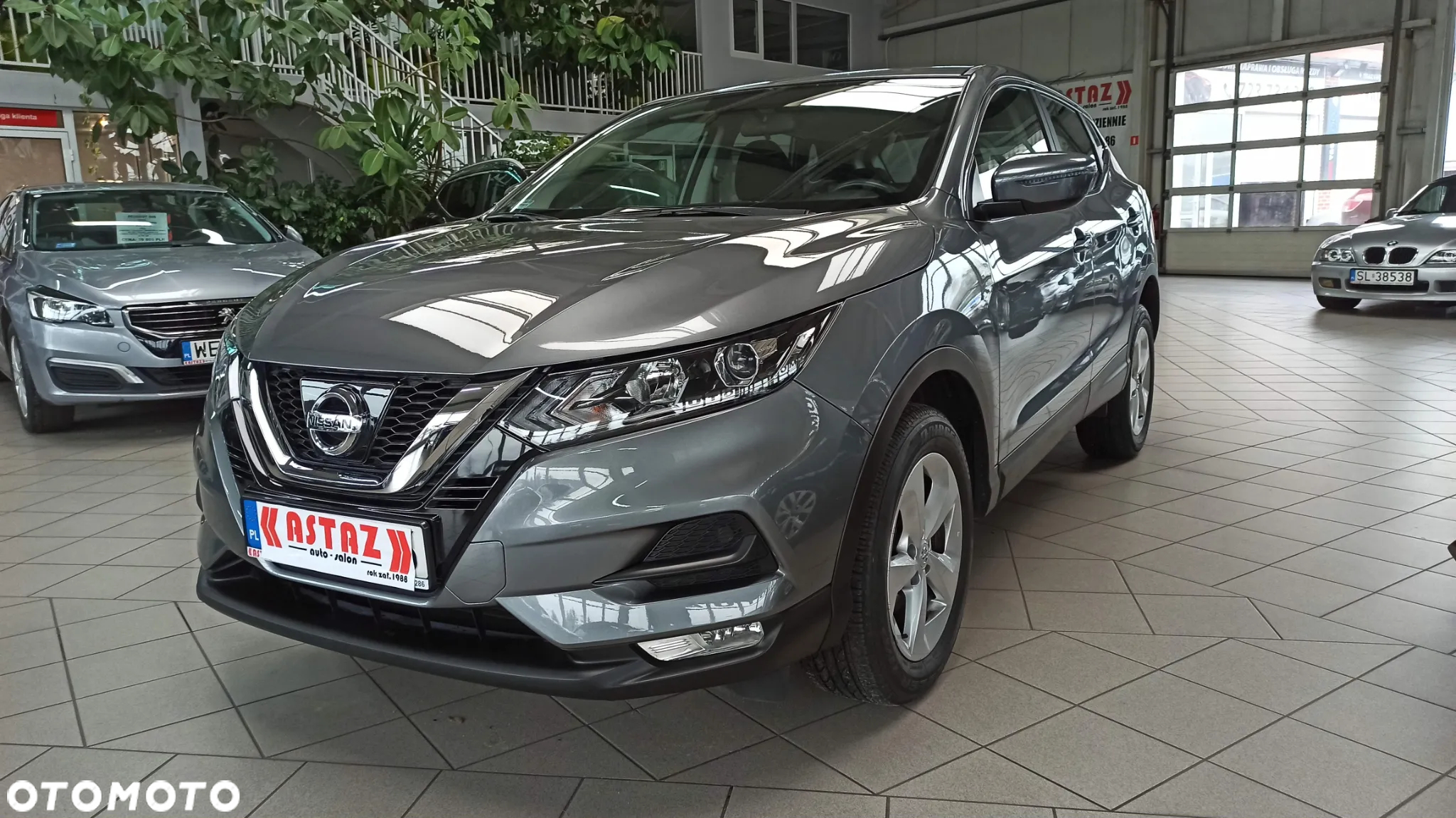 Nissan Qashqai 1.2 DIG-T N-Connecta EU6 - 4