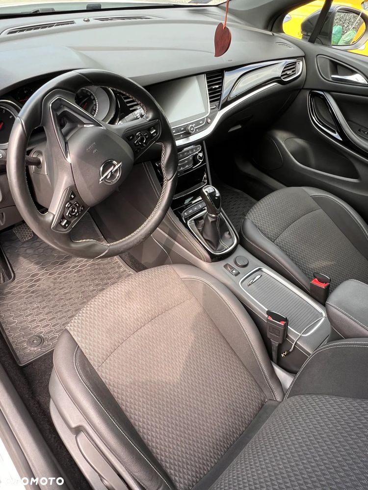 Opel Astra 1.6 Turbo Start/Stop Dynamic - 10