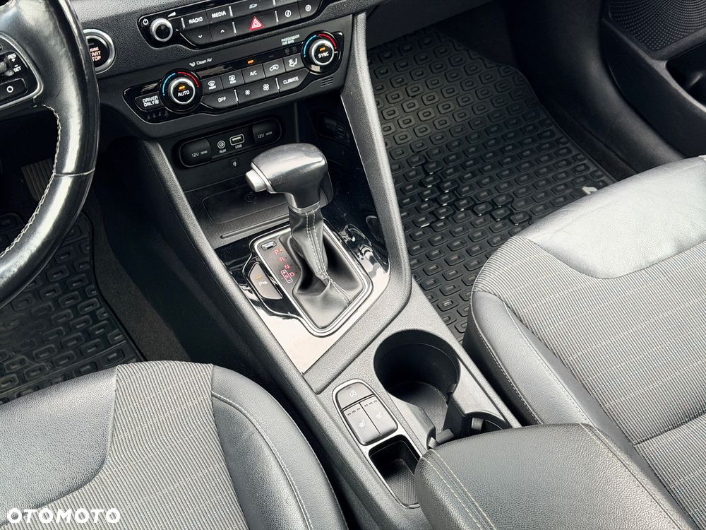 Kia Niro 1.6 GDI Hybrid XL - 17