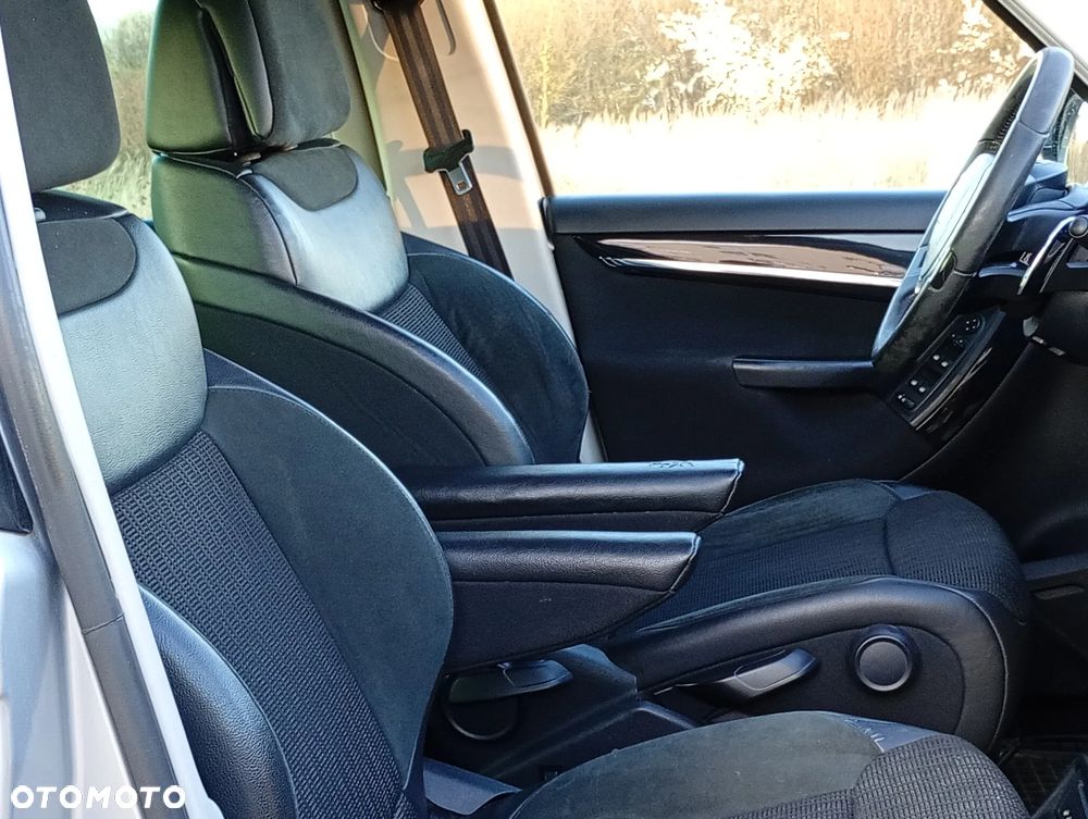 Citroën C4 Picasso - 11