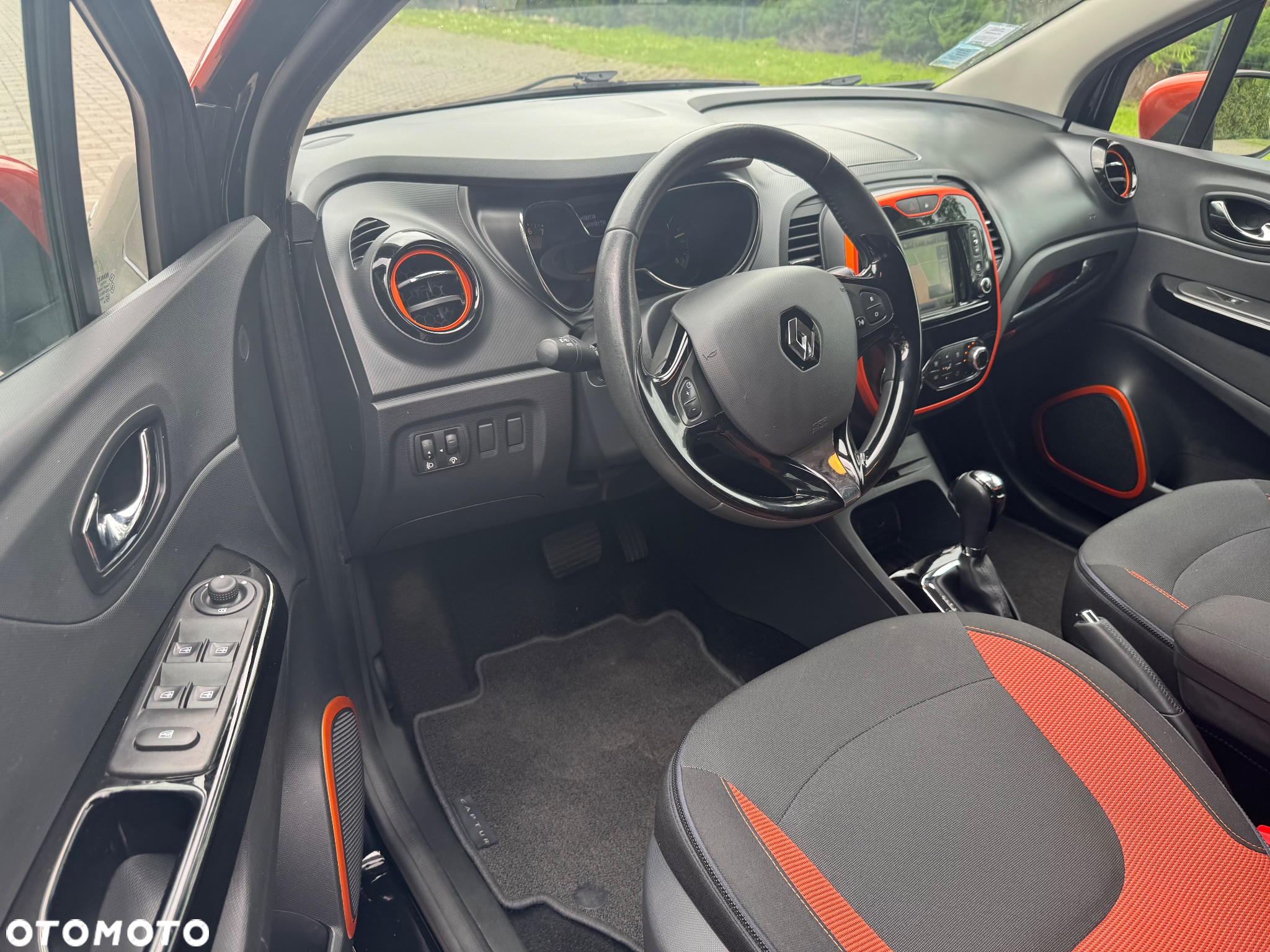 Renault Captur 1.2 TCe Intens EDC - 7