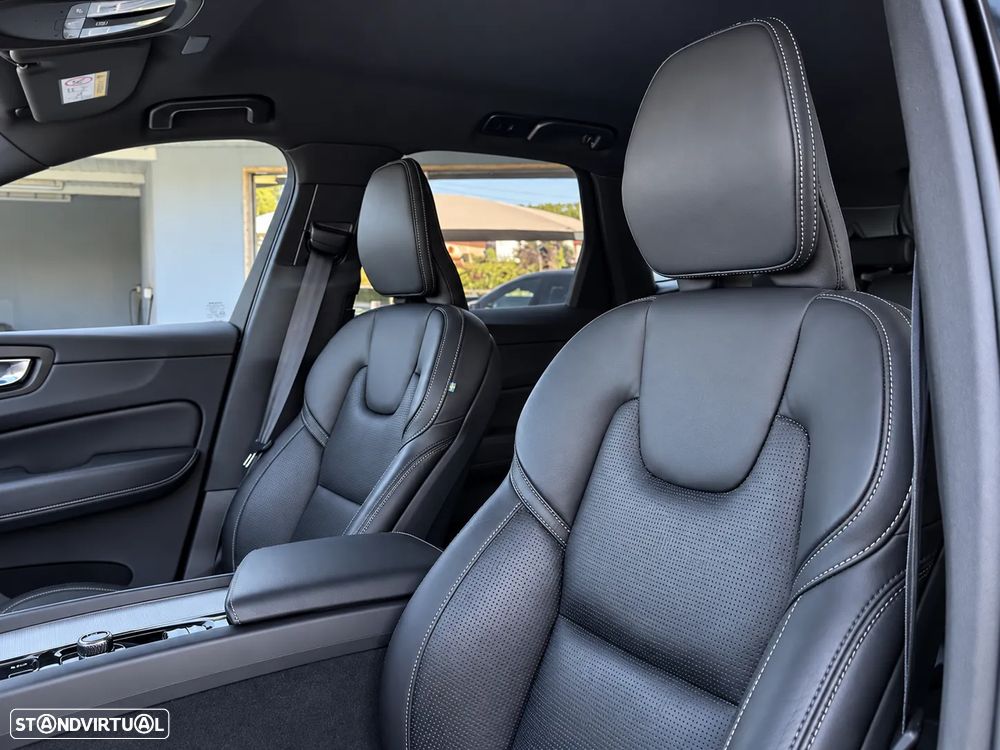 Volvo XC 60 2.0 B5 R-Design AWD - 19
