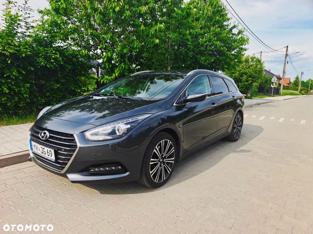Hyundai i40 Kombi 1.7 CRDi Premium - 1