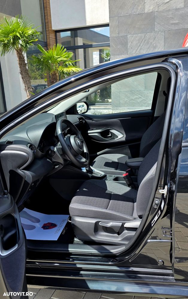 Toyota Yaris 1.5 VVT-i HSD Exclusive Style - 20