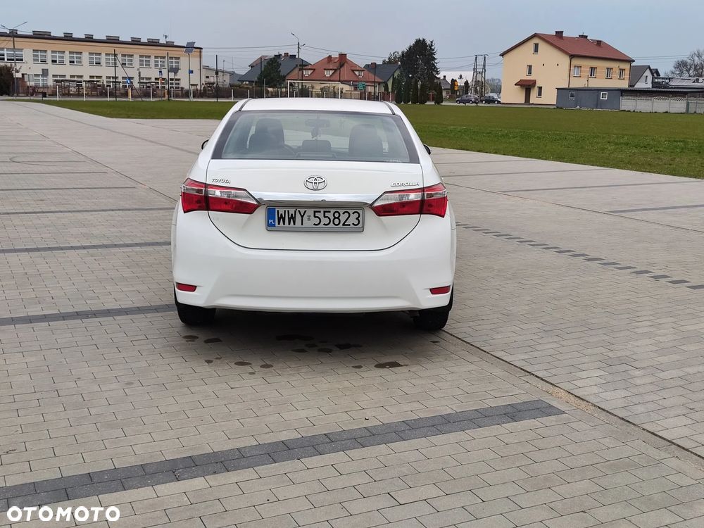 Toyota Corolla 1.6 Comfort - 6