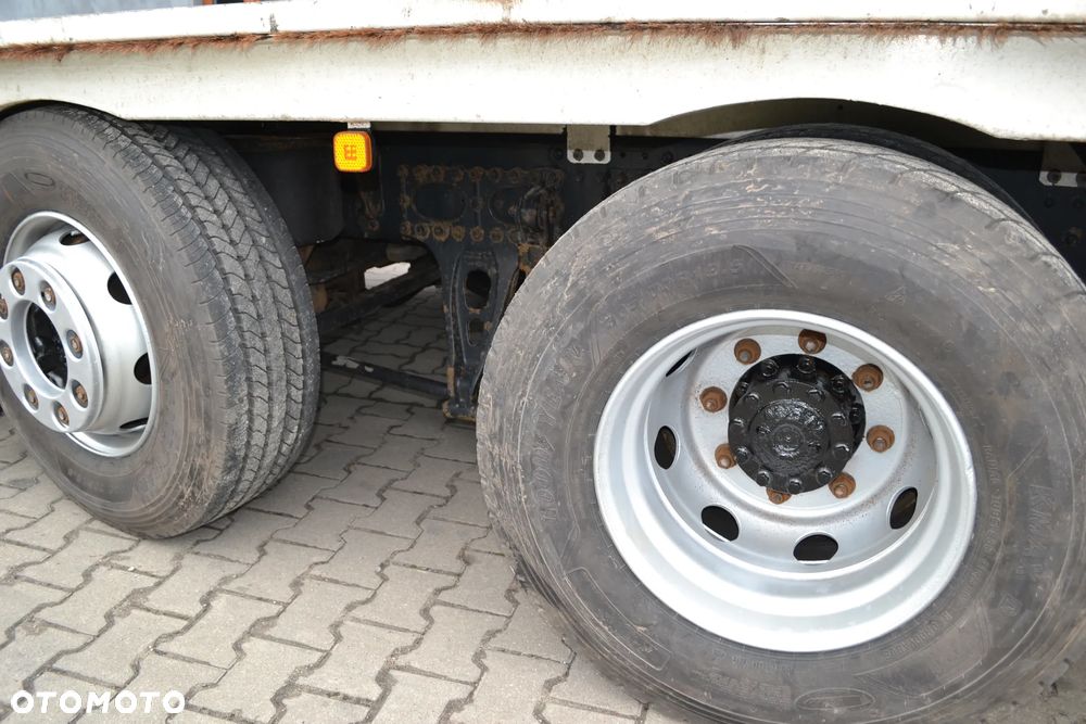 MAN TGM 26.290 TYLKO 263 tys. km TRZECIA OŚ SKRĘTNA MOŻLIWOŚĆ REJESTRACJI JAKO POMOC DROGOWA PLATFORMA dł. 7.4 m - 24