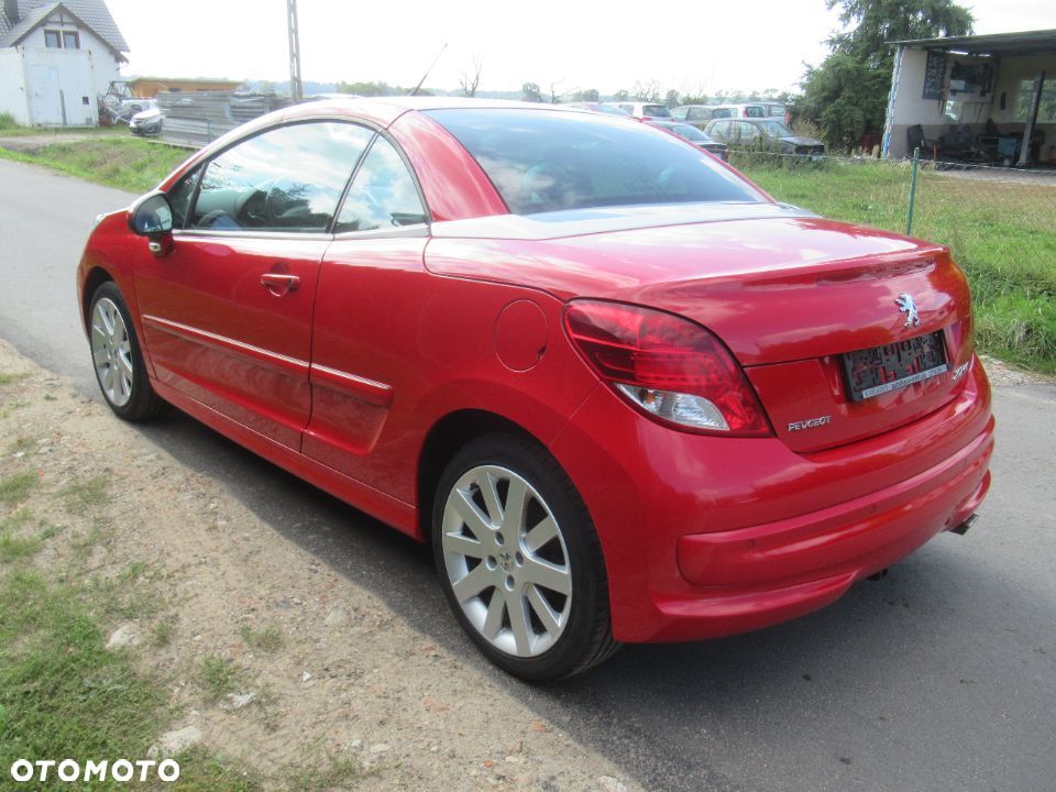 Peugeot 207 CC 1.6 Intense - 21