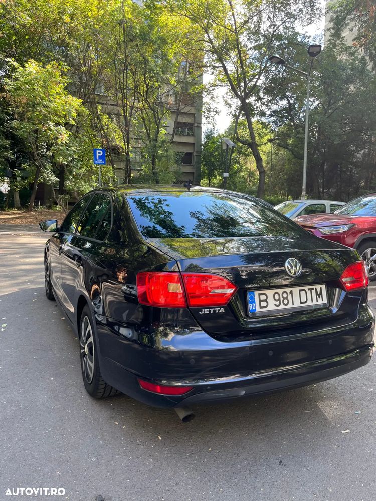 Volkswagen Jetta 1.2 TSI Trendline - 3
