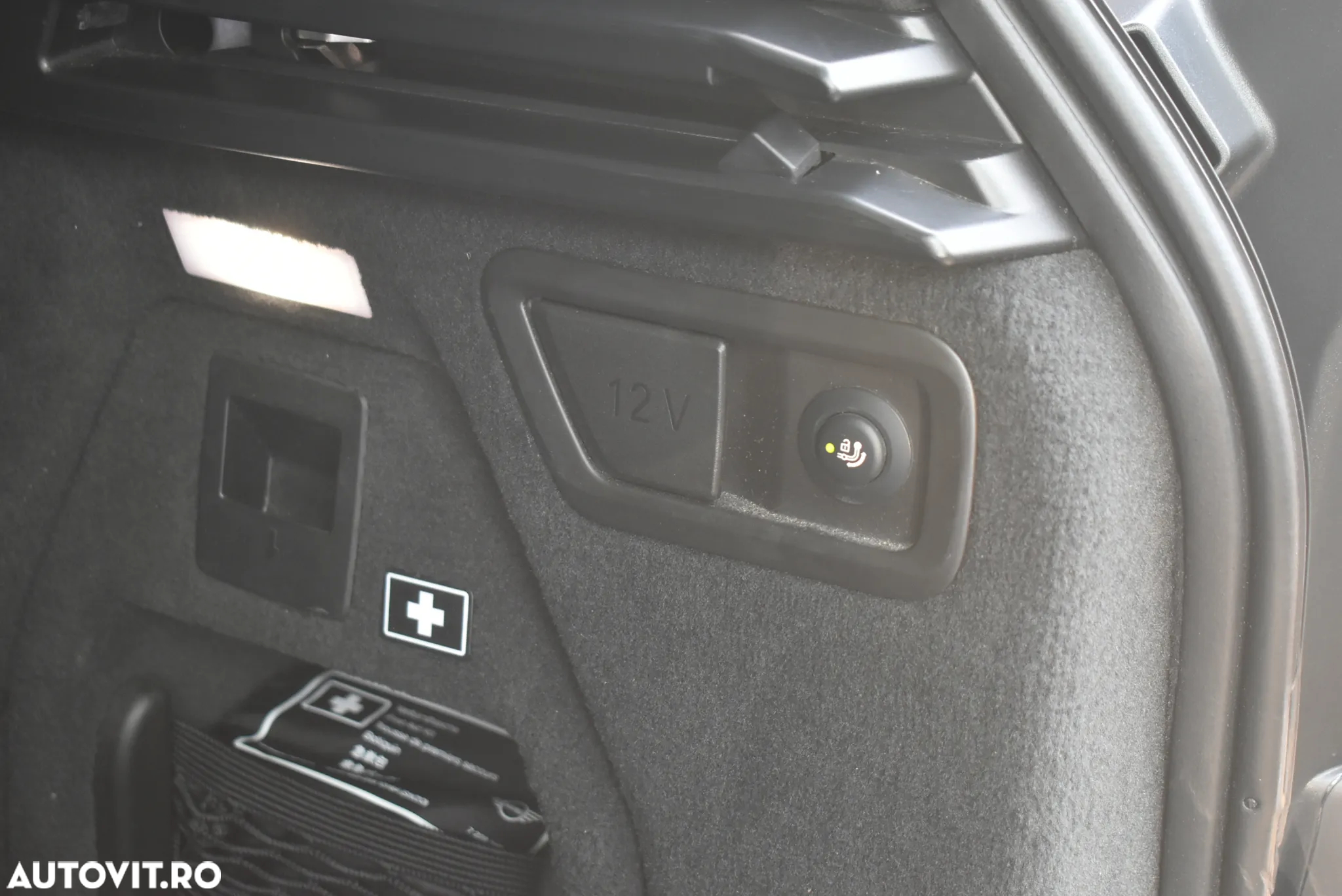 BMW X7 M60i xDrive AT MHEV - 40