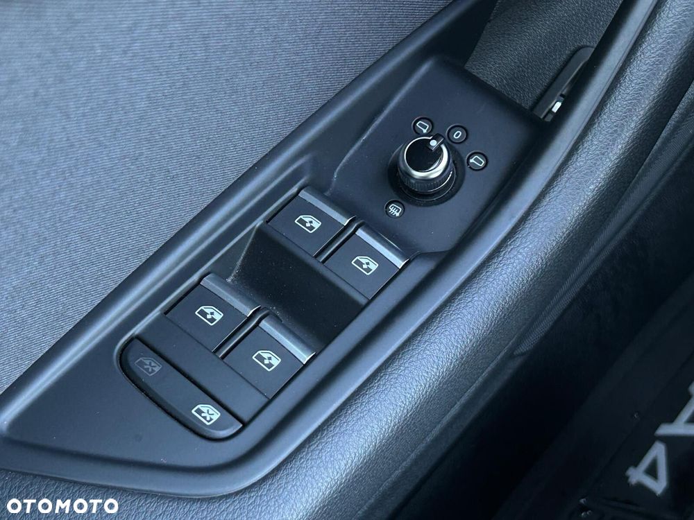 Audi A4 Limousine - 19