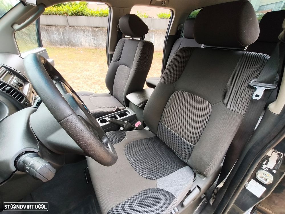 Nissan Navara 2.5 dCi CD LE - 7
