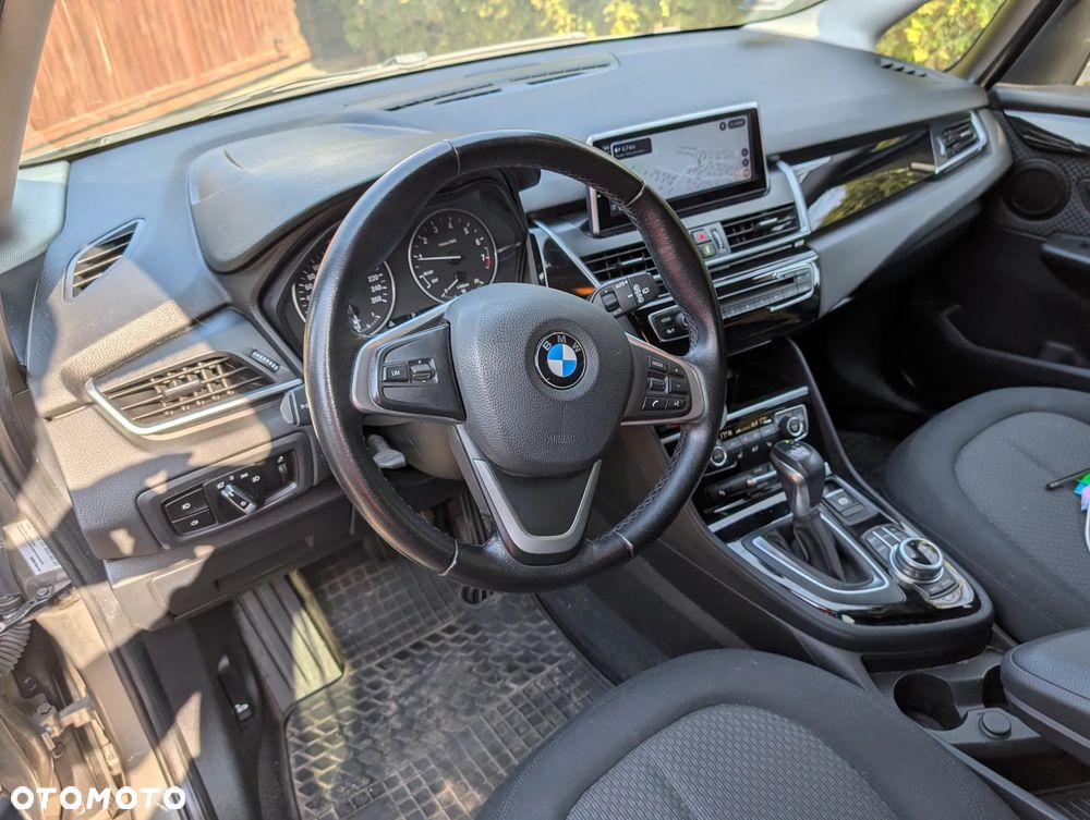 BMW Seria 2 218i GT - 10