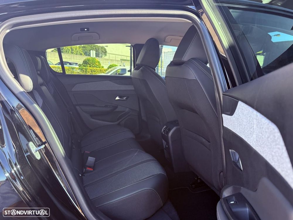 Peugeot 308 1.2 PureTech Allure - 45