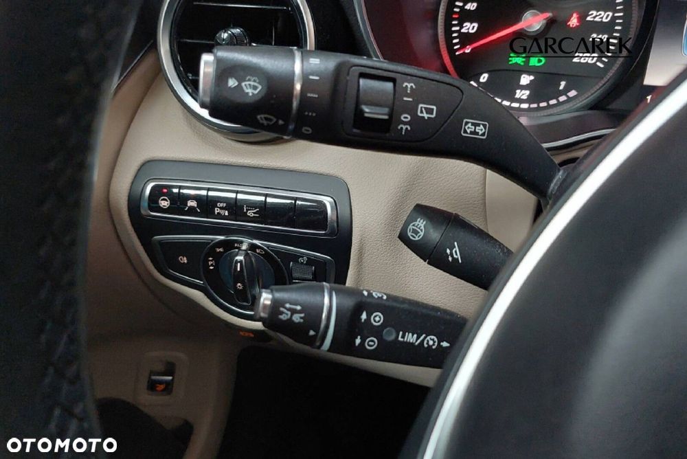 Mercedes-Benz GLC - 22