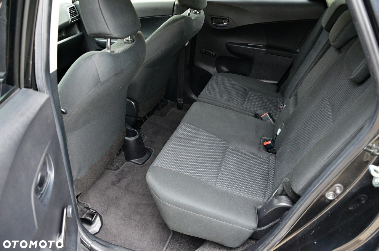 Toyota Verso S 1.33 Premium - 32