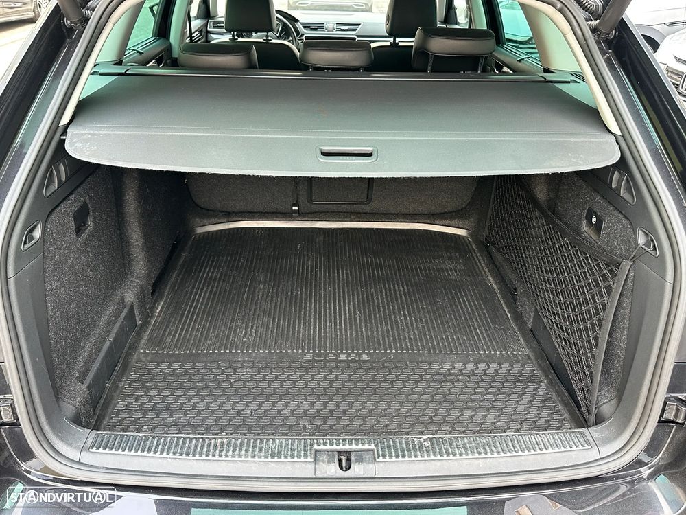 Skoda Superb Break 2.0 TDI Laurin&Klement DSG - 8