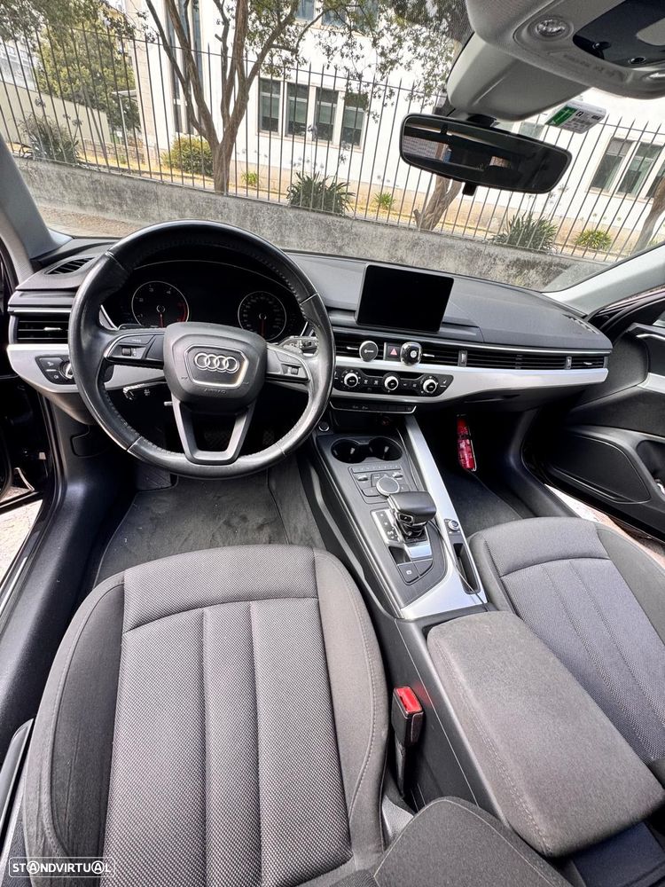 Audi A4 - 4