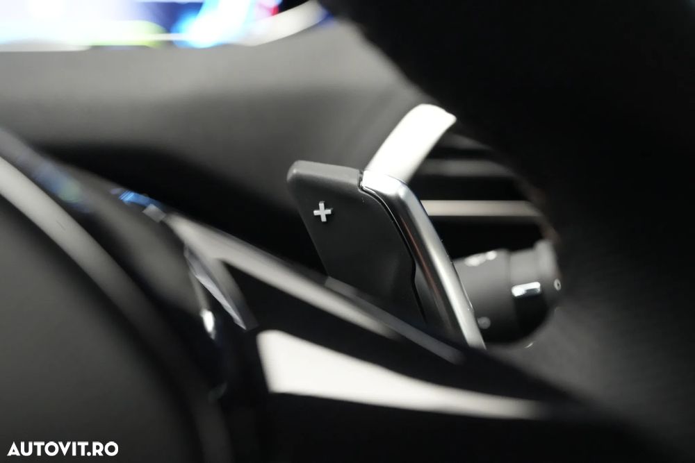 Peugeot 3008 PHEV 300 EAT8 4X4 GT - 19