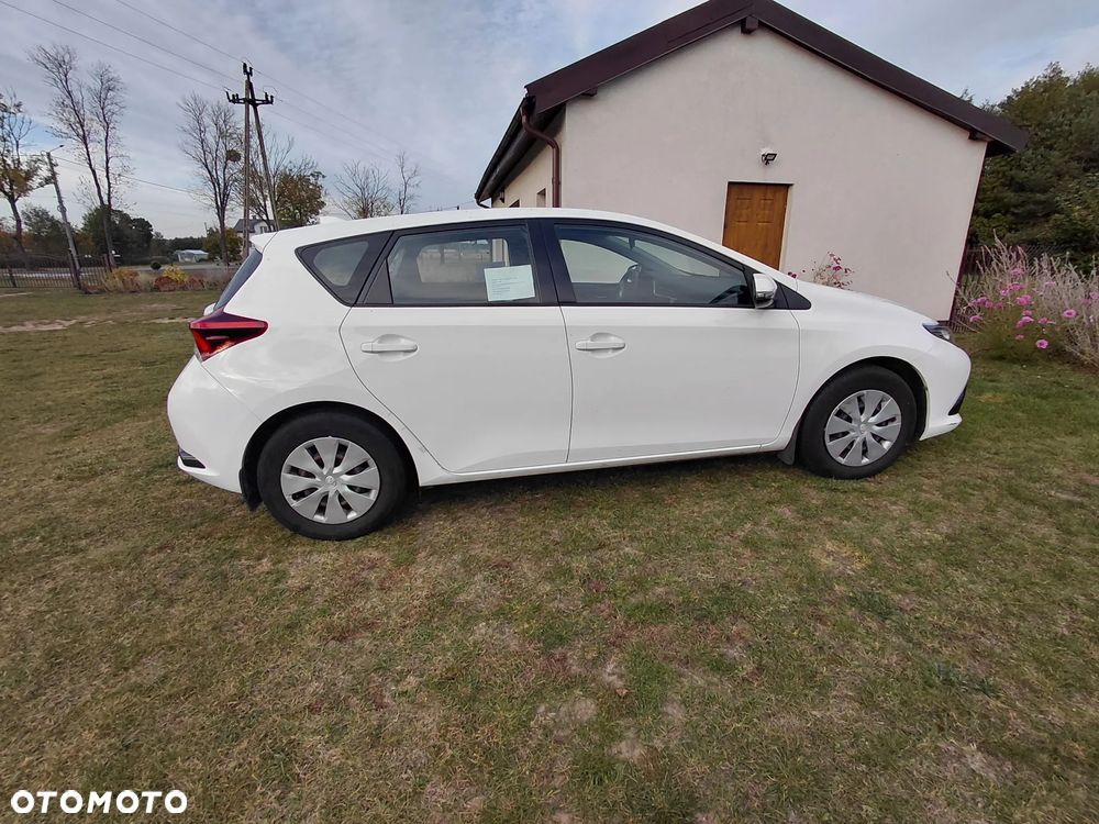 Toyota Auris - 7