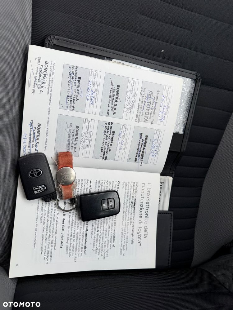 Toyota Auris Hybrid 135 Premium - 20