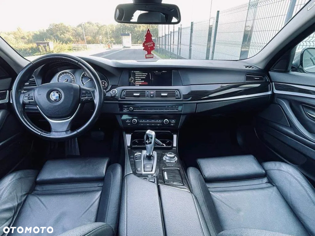 BMW Seria 5 520d Touring - 6