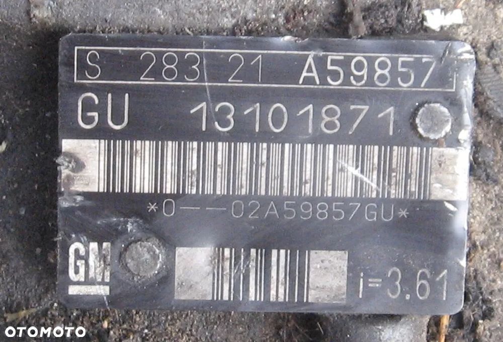 13101871 skrzynia biegów OPEL VECTRA C SIGNUM 2.2 DTI - 2