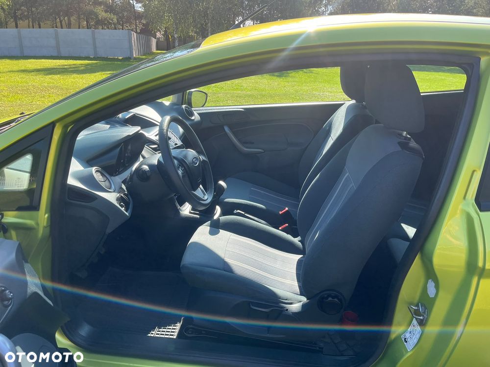 Ford Fiesta 1.4 Champions Edition - 12