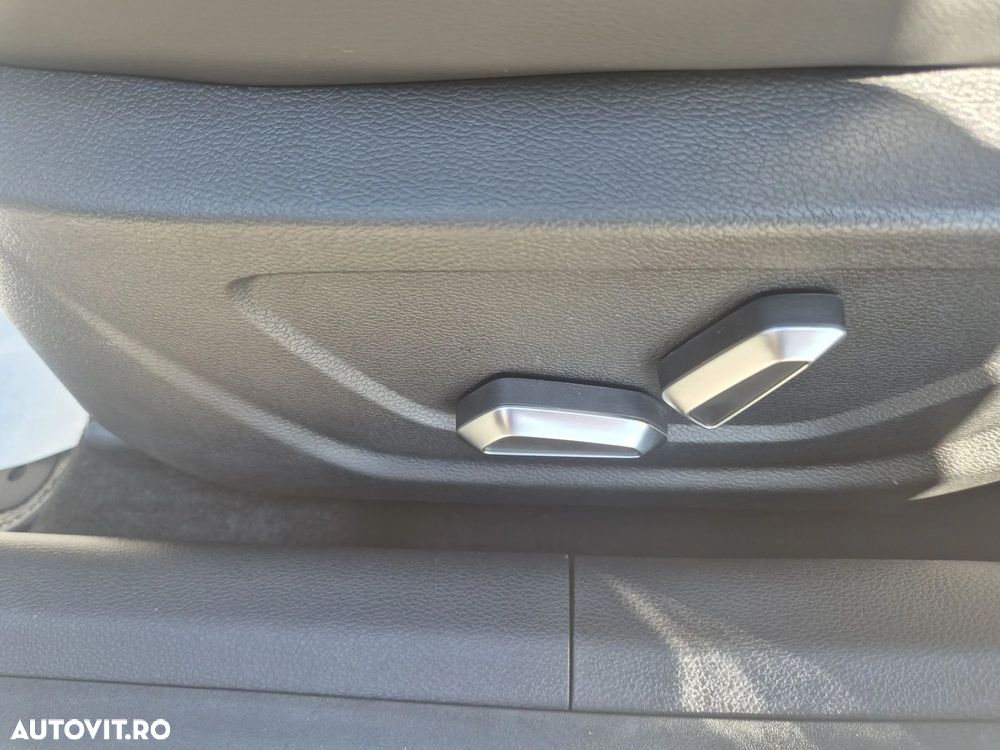 Geely Coolray - 10