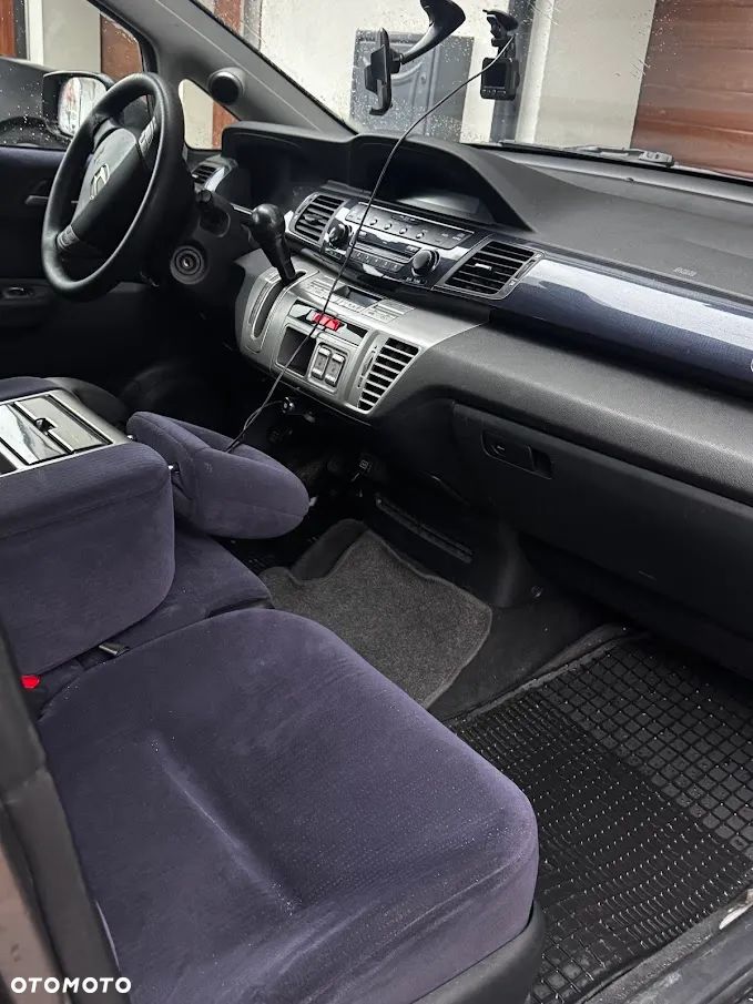 Honda FR-V 1.8 Executive - 7