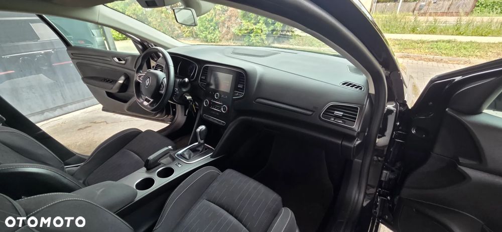 Renault Megane ENERGY TCe 140 EDC LIMITED - 36