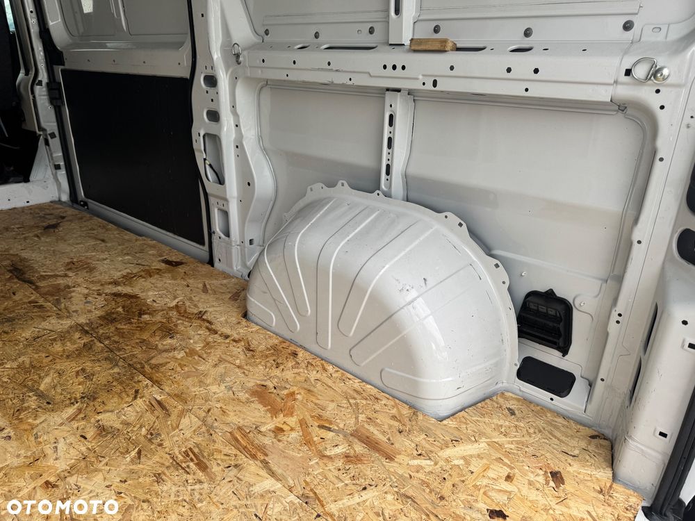 Opel Movano furgon Blaszak L2H2 - 11