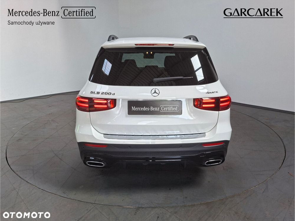 Mercedes-Benz GLB - 7