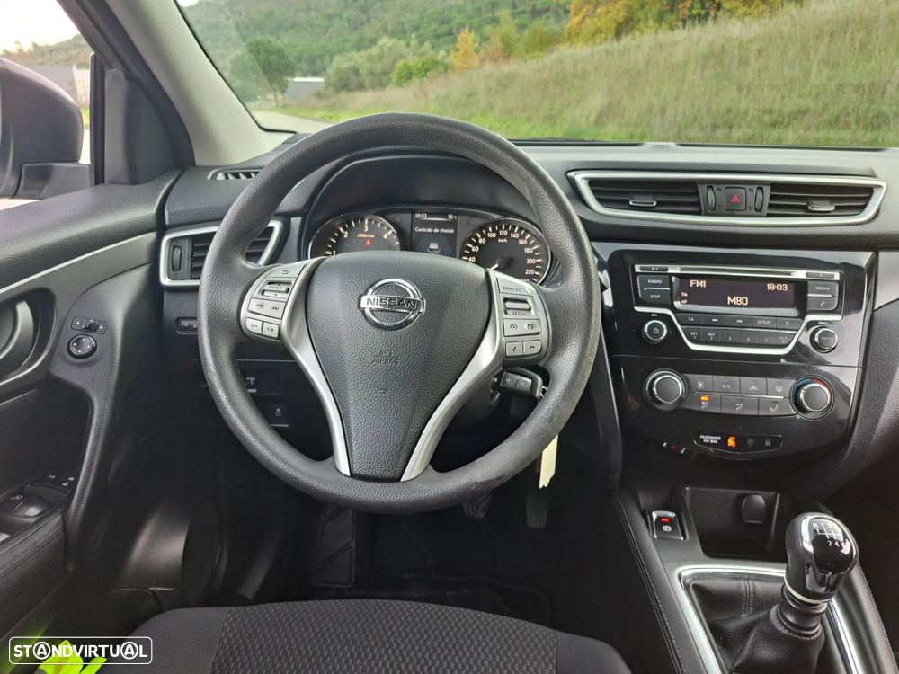 Nissan Qashqai 1.5 dCi DPF acenta - 18