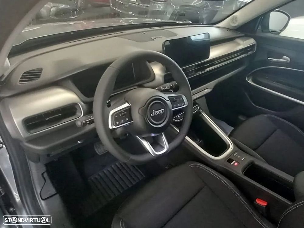 Jeep Avenger 1.2 e-Hybrid Altitude DCT - 9