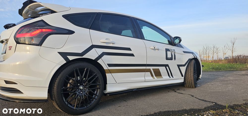 Ford Focus 2.0 EcoBoost ST - 2