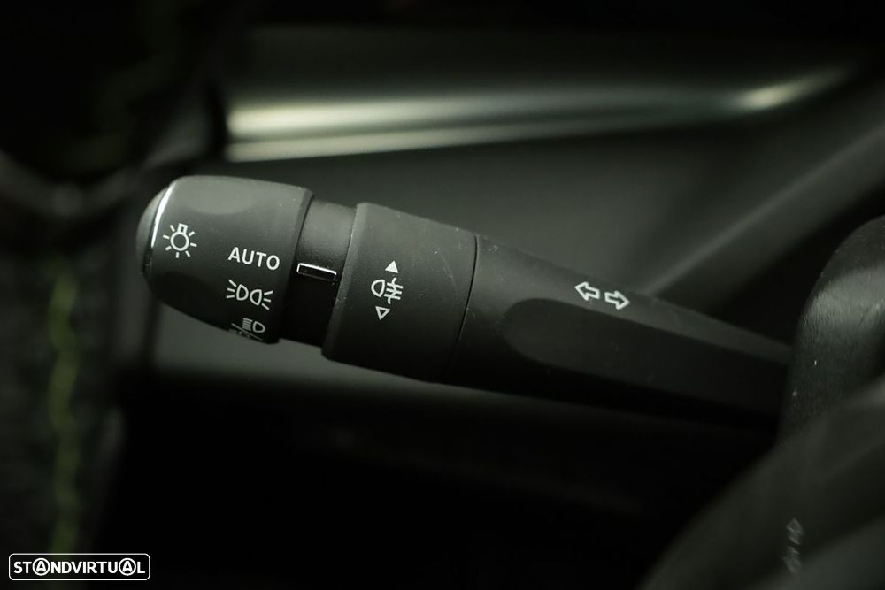Peugeot 308 1.2 PureTech GT EAT8 - 17
