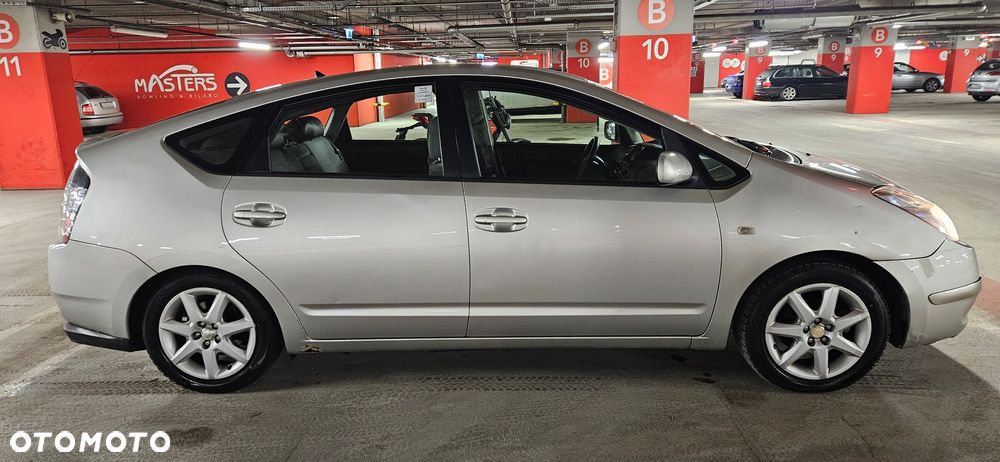 Toyota Prius 1.5 VVT-i Sol - 15