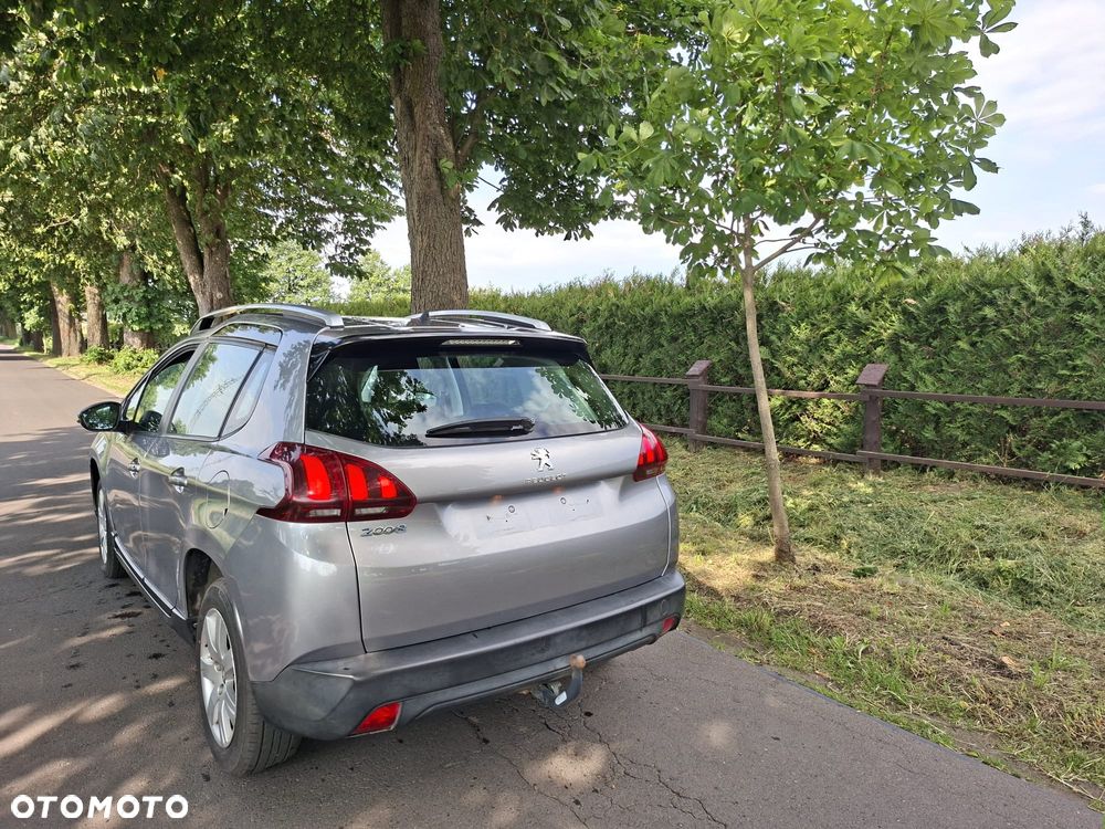 Peugeot 2008 1.6 BlueHDi Active S&S - 8