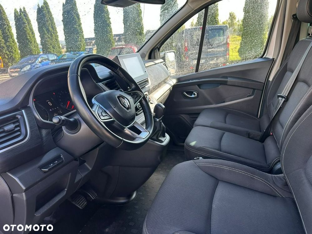 Renault Trafic - 18