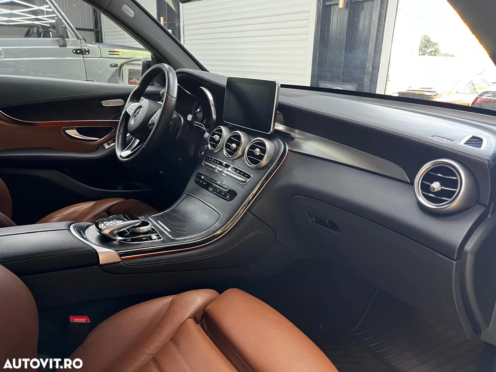 Mercedes-Benz GLC 250 d 4MATIC - 31