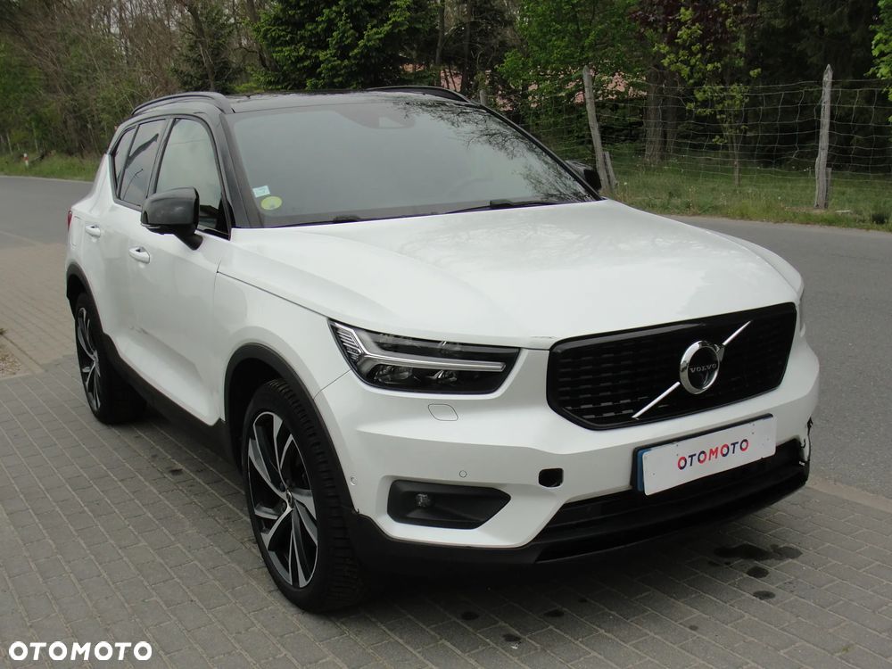 Volvo XC 40 D4 AWD Geartronic R-Design - 4