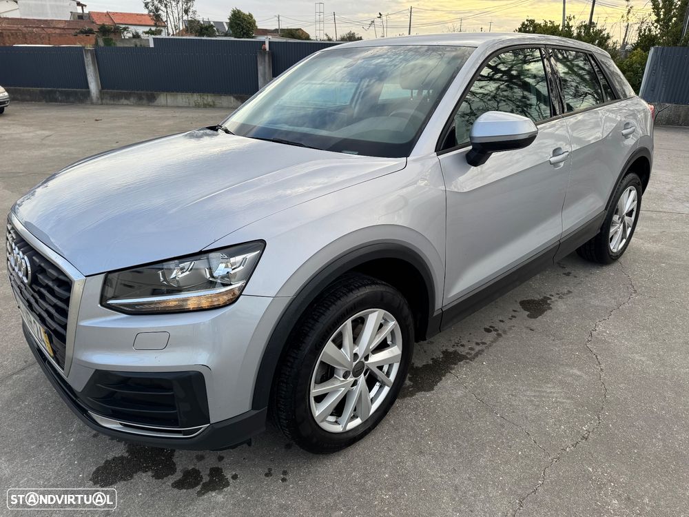Audi Q2 1.6 TDI Design - 8