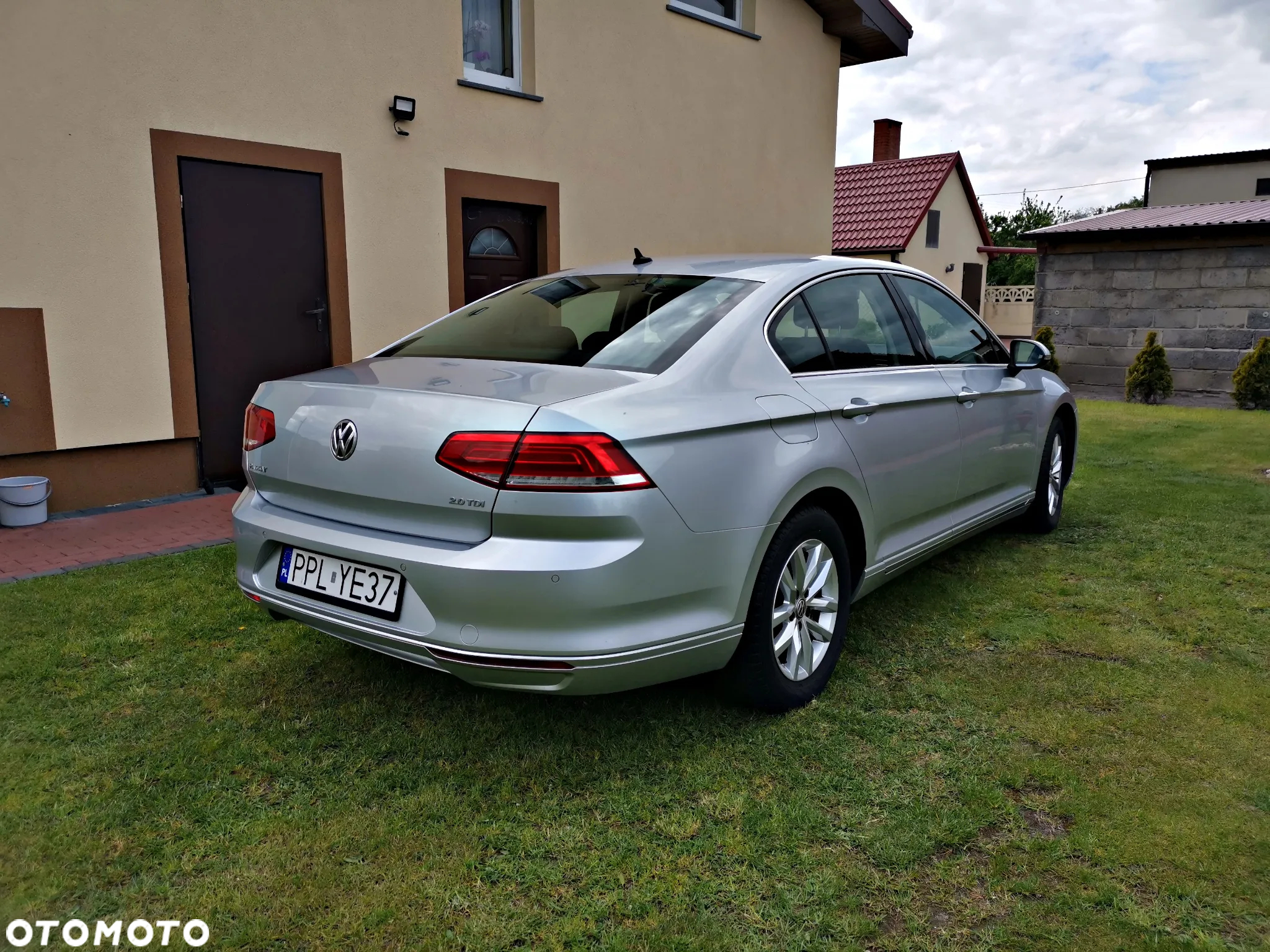 Volkswagen Passat 2.0 TDI BMT Comfortline DSG - 4