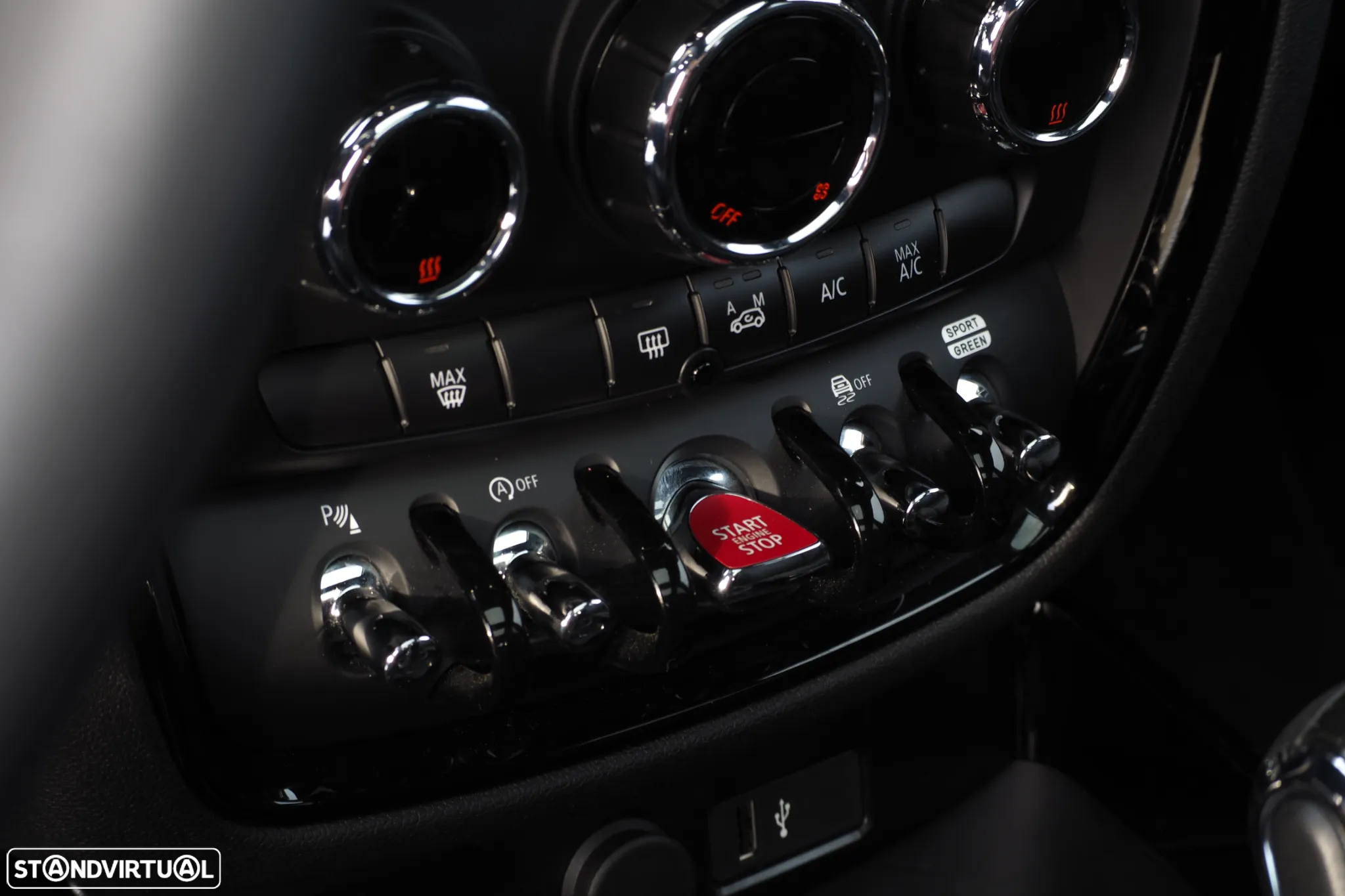MINI Clubman John Cooper Works Premium P. JCW Plus Auto - 27