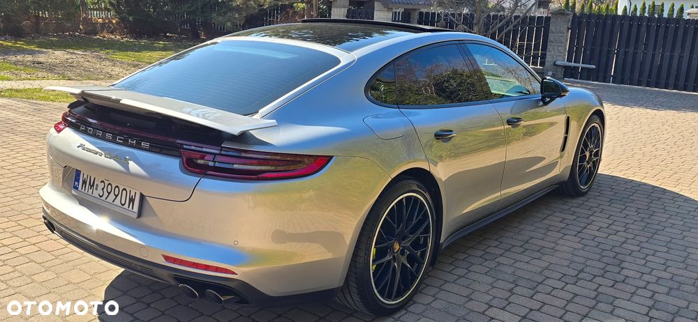 Porsche Panamera Turbo S - 4