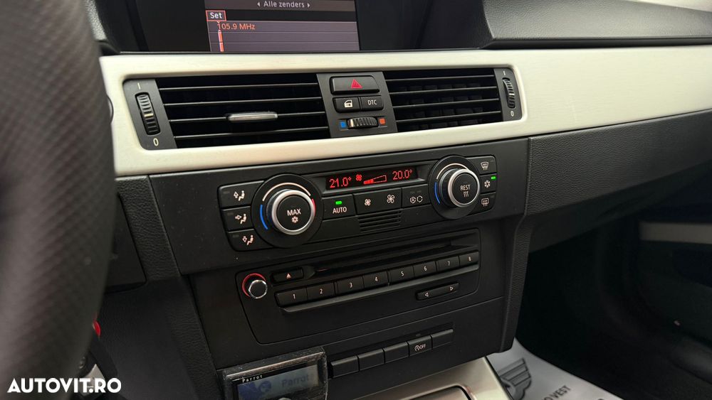 BMW Seria 3 318i Edition Sport - 21